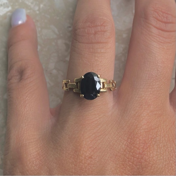 Sapphire Yellow Gold Modern Vintage Ring - Picture 5 of 11